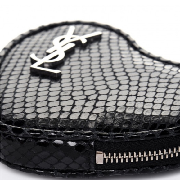 YSL SAINT LAURENT
Calfskin Snakeskin Embossed Love Heart Belt Bag Black - Picture 11 of 14